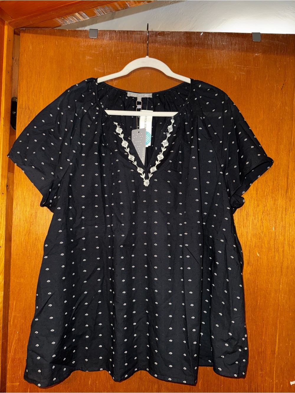 Daniel Rainn Black Short Sleeve V-Neck Blouse with White Dot Embroidery